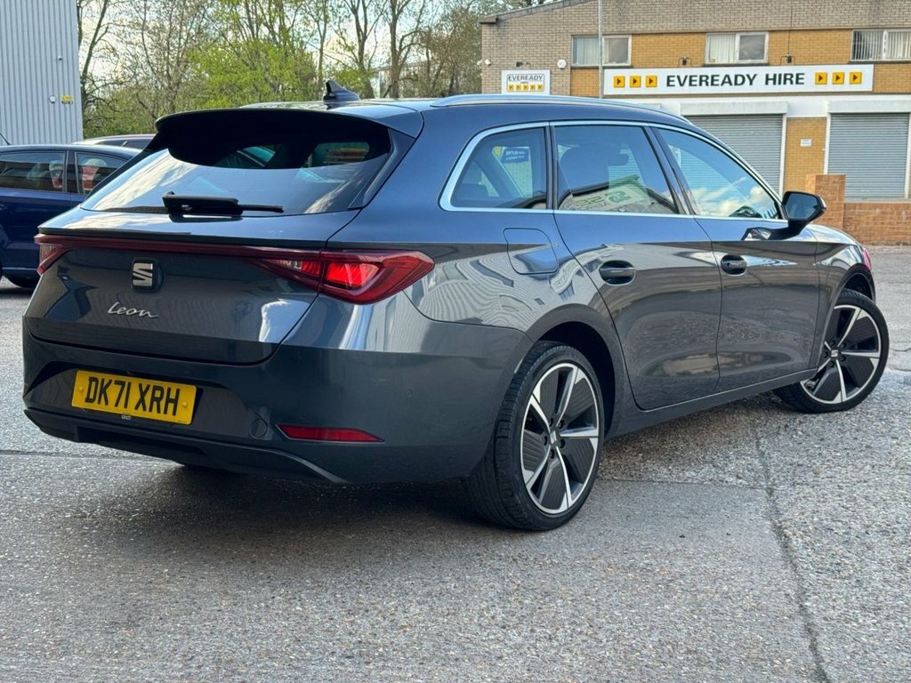 Seat Leon 1.5L Xcellence Lux DK71XRH Grey #4