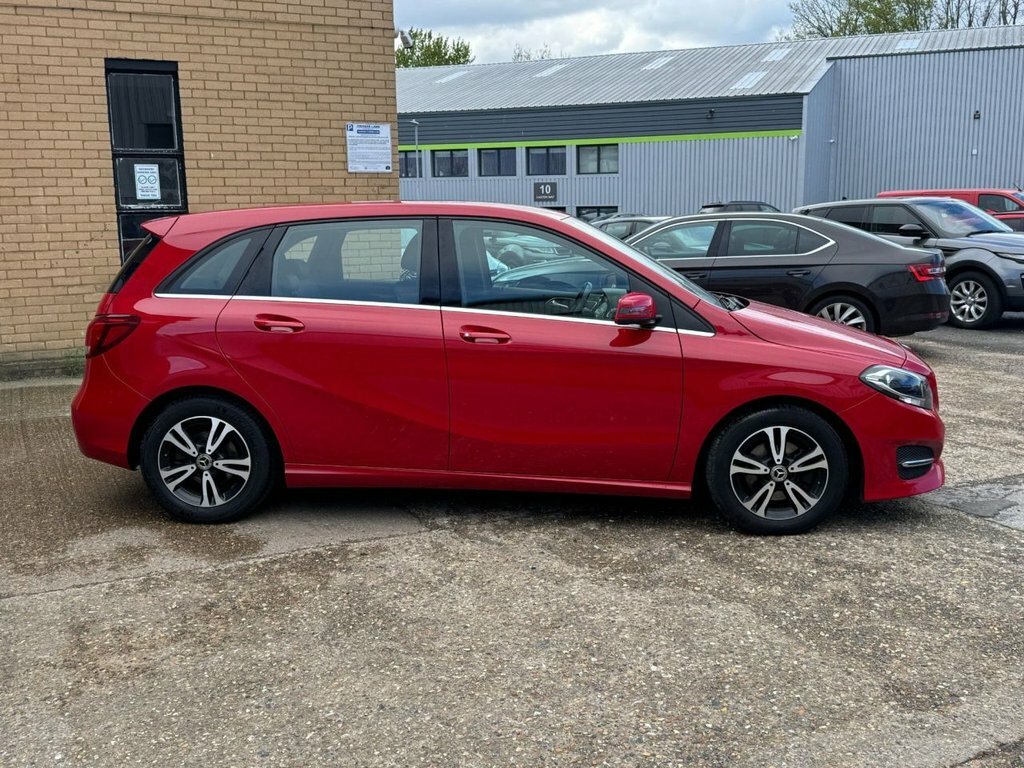 Mercedes-Benz B Class 1.6L Se HK68OVT Red #2