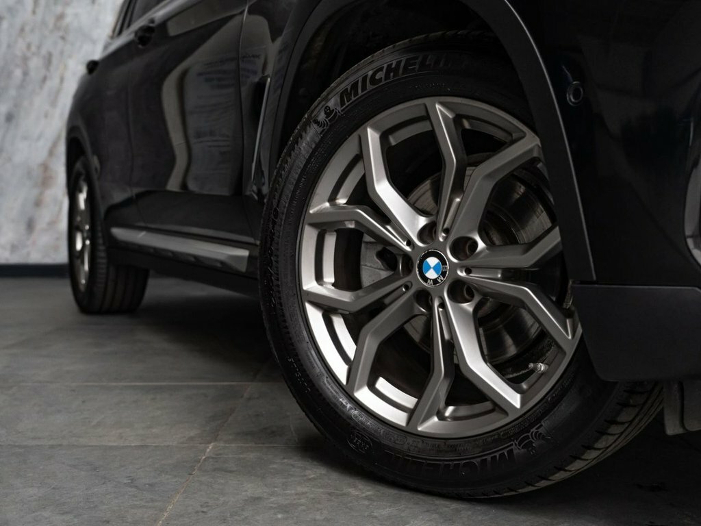 BMW X3 2L Xline YJ68CTM Black #5