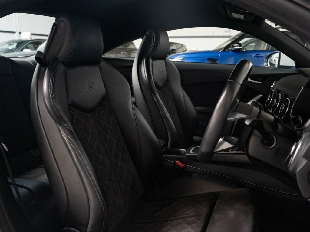 Audi TT 2L S Line MF69CFV White #6