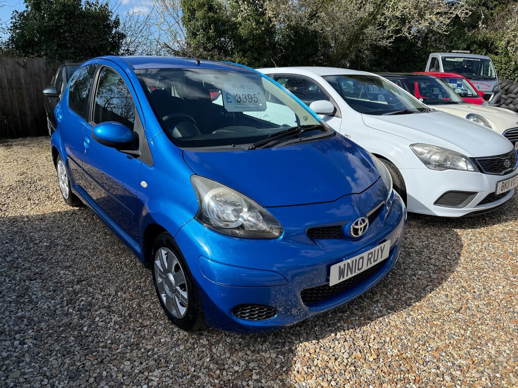 Toyota Aygo 1.0 Vvt-i Blue Hatchback Euro 4 Blue