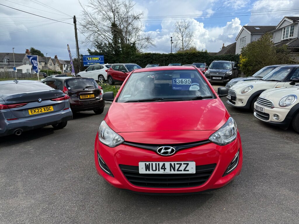 Hyundai I20 1.2 Classic Hatchback Euro 5 85 WU14NZZ Red #2