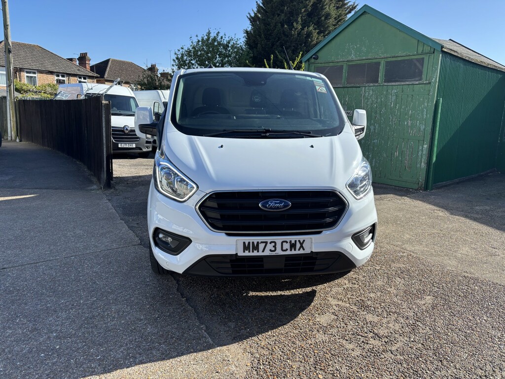 Ford Transit Custom 2.0 Transit Custom Limited Van 300 L2 2.0L Ecoblue White