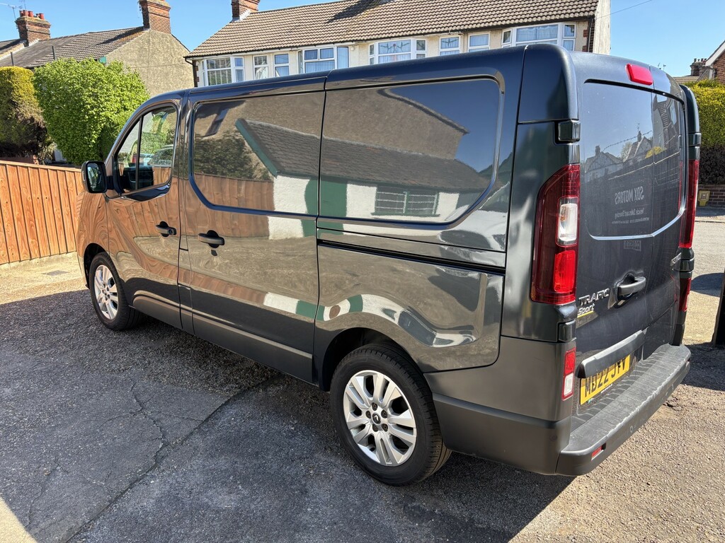 Renault Trafic 2.0 Sl28 Blue Dci 130 Sport Panel Van My22 2022 MD22JYV Grey #4