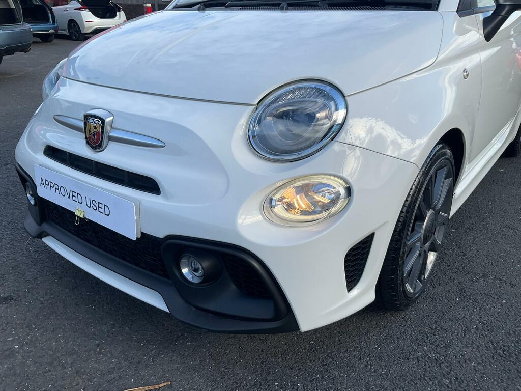 Fiat  Swift Escape 612 White #17