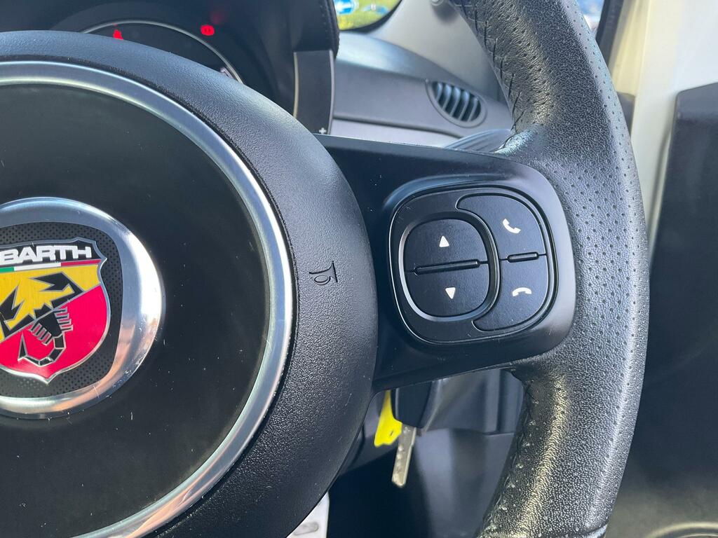 Fiat  Swift Escape 612 White #30