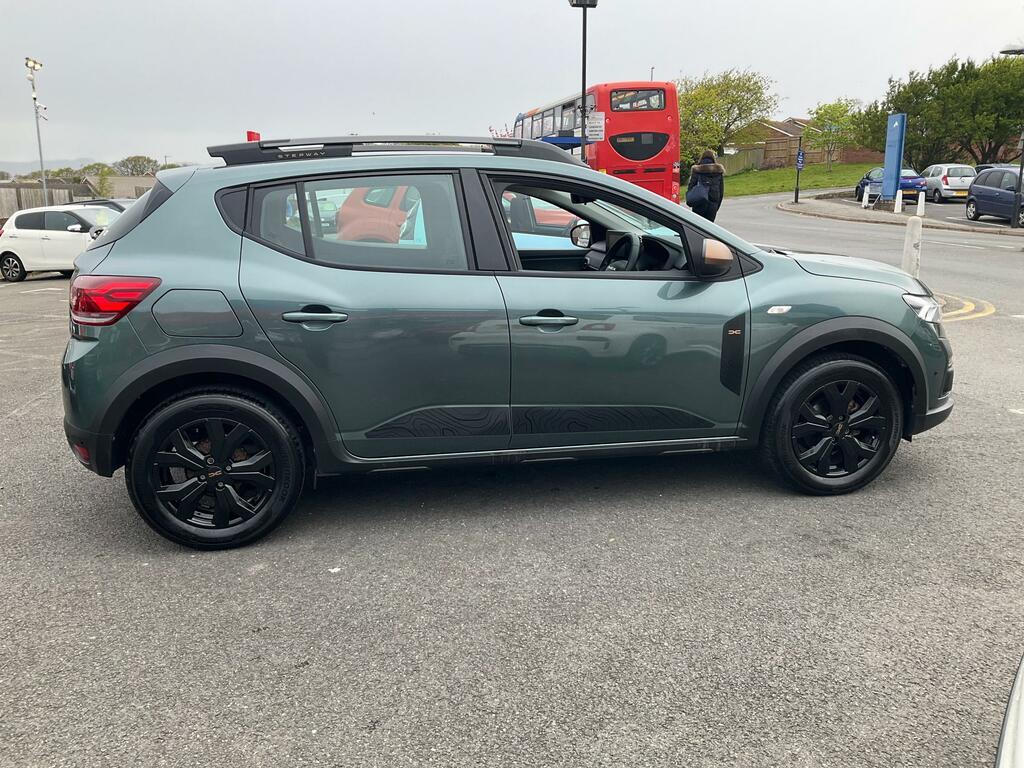 Dacia Sandero Stepway 1.0 Tce Extreme Hatchback Euro 6 Green #5