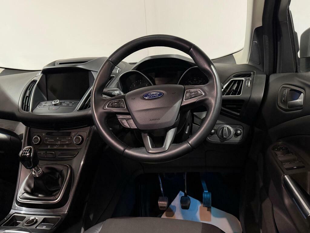 Ford Kuga 2.0 Tdci Ecoblue Titanium Edition Awd Euro 6 S S MT19AZJ Silver #4