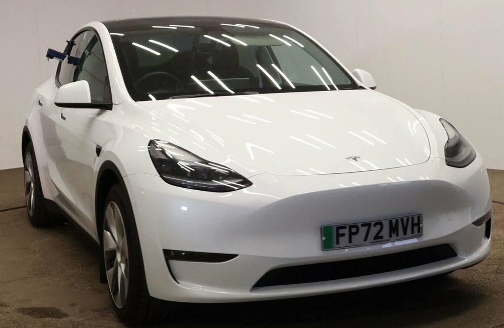Tesla Model Y Suv FP72MVH White #6