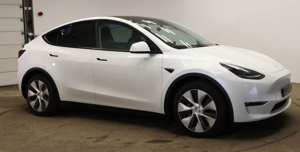 Tesla Model Y Suv White