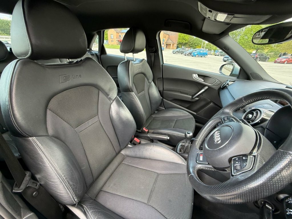 Audi A1 1.6L S Line OU13XZO Blue #3