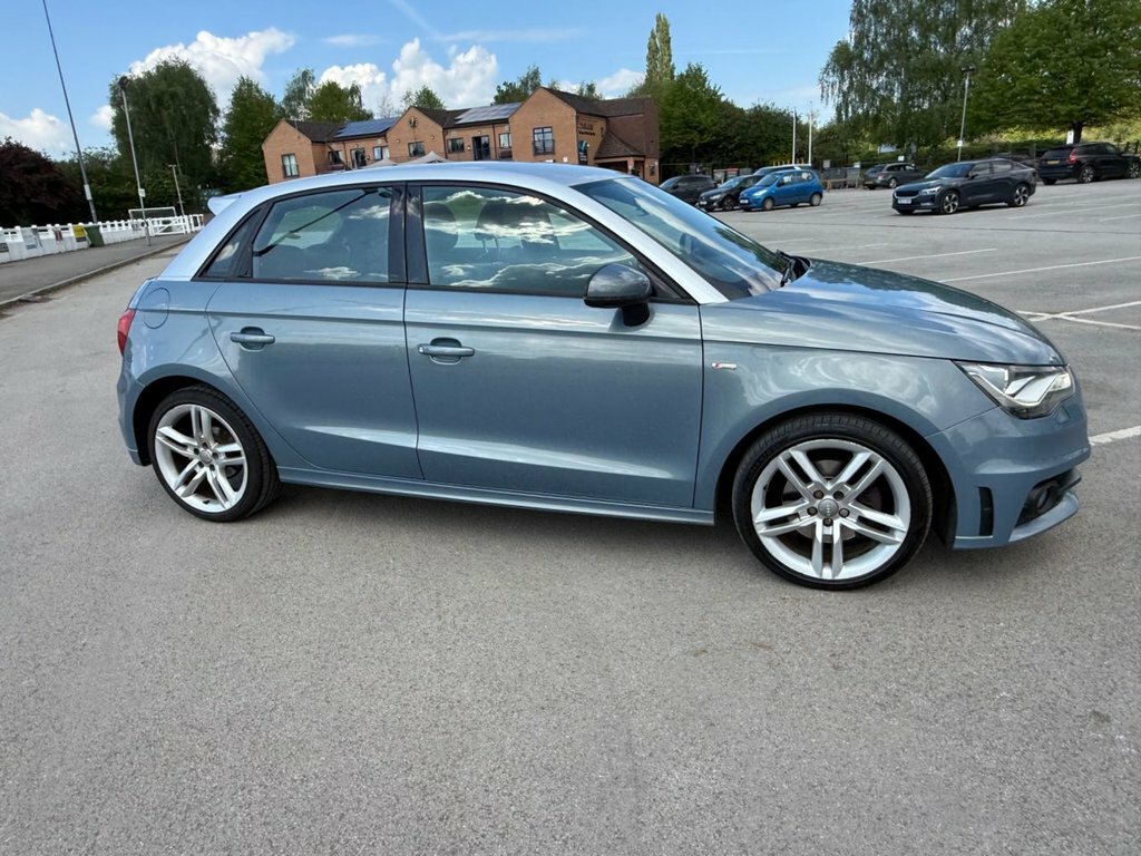 Audi A1 1.6L S Line OU13XZO Blue #4