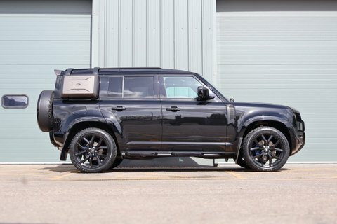 Land Rover Defender 110 2022 72 Hard YS72HKL Black #4