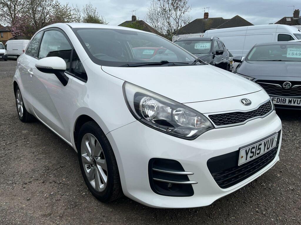 Kia RIO Hatchback 1.25 2 Euro 6 201515 White