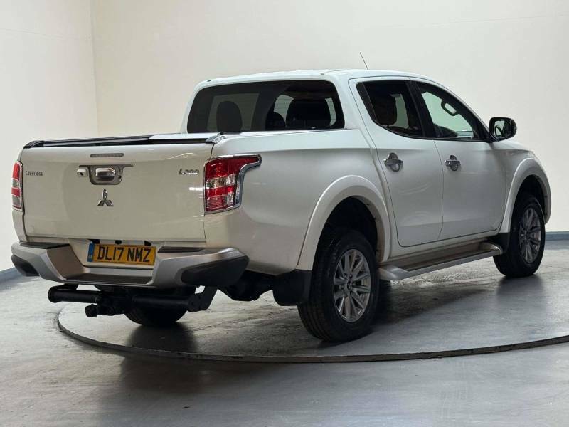 Mitsubishi L200 2.4 L200 Barbarian Di-d 4Wd - 2017 17 DL17NMZ White #5