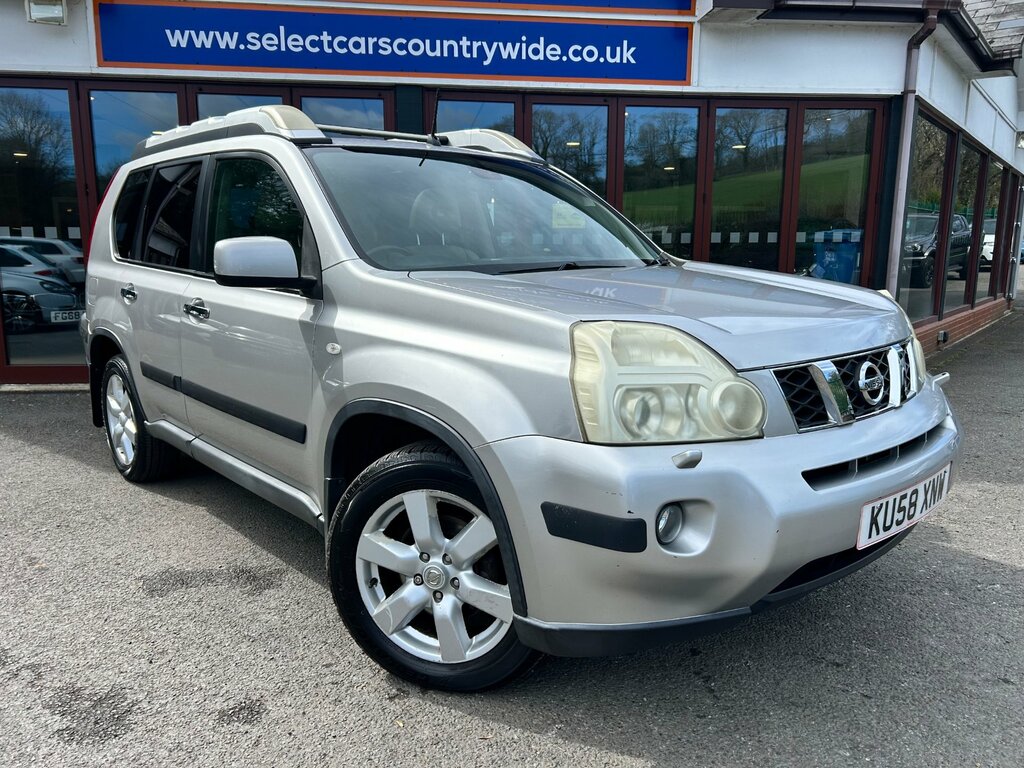 Nissan X-Trail 2.0 Dci Aventura Explorer Suv 4Wd Silver #2