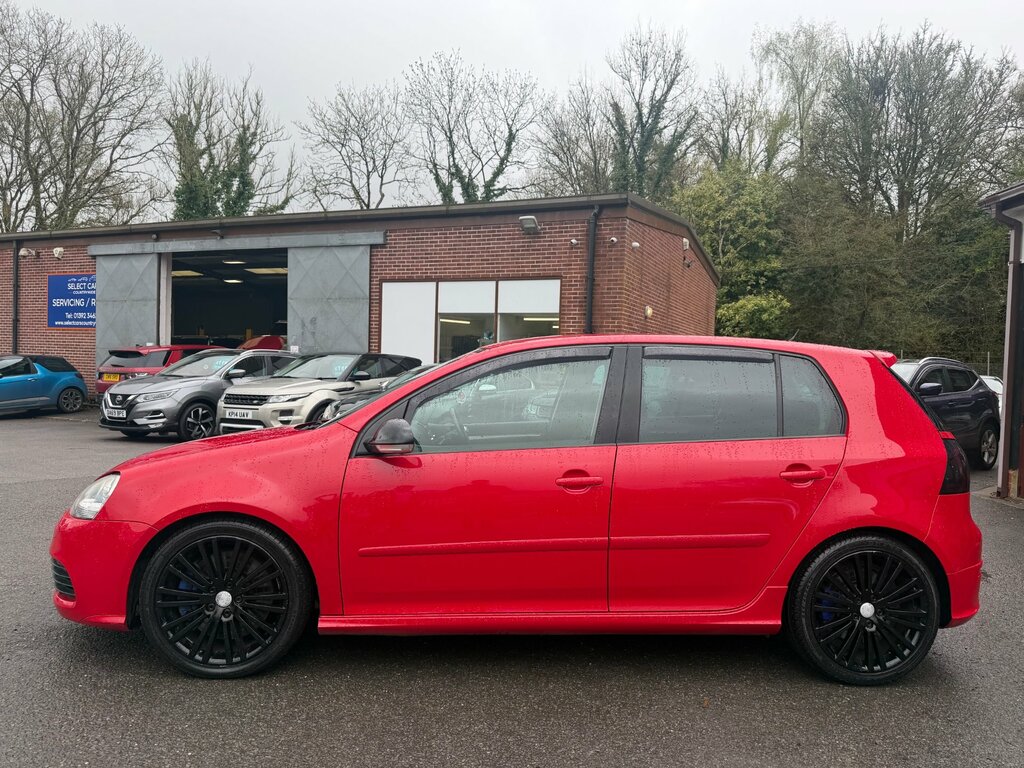 Volkswagen Golf 3.2 V6 R32 Hatchback 4Motion 25 Red #4