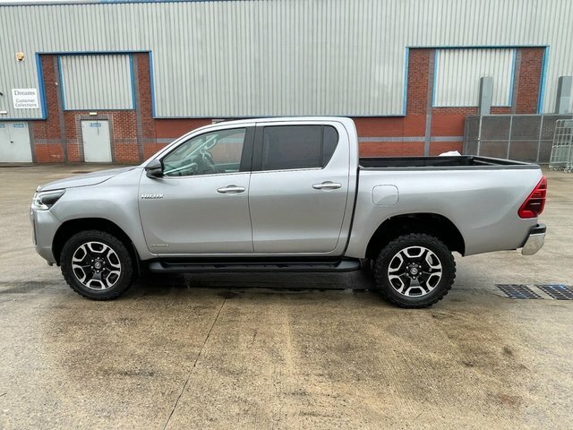 Toyota HILUX D-4d Invincible Pickup Double Silver #6