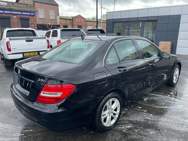 Mercedes-Benz C Class C200 Cdi Blueefficiency Executive FH12WMP Black #3