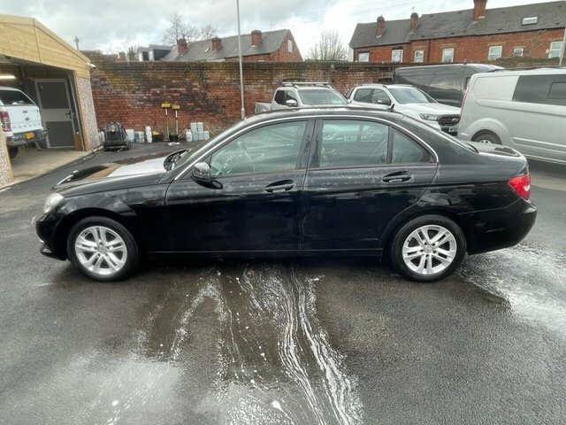 Mercedes-Benz C Class C200 Cdi Blueefficiency Executive FH12WMP Black #6