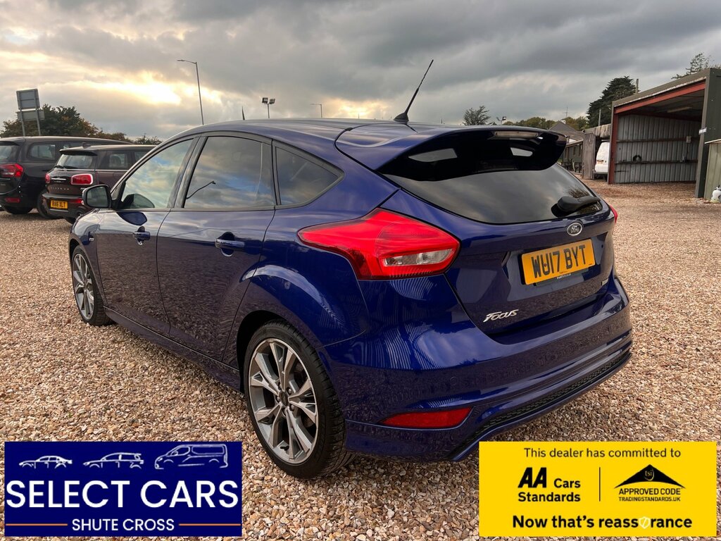 Ford Focus 1.0T Ecoboost St-line Hatchback WU17BYT Blue #5