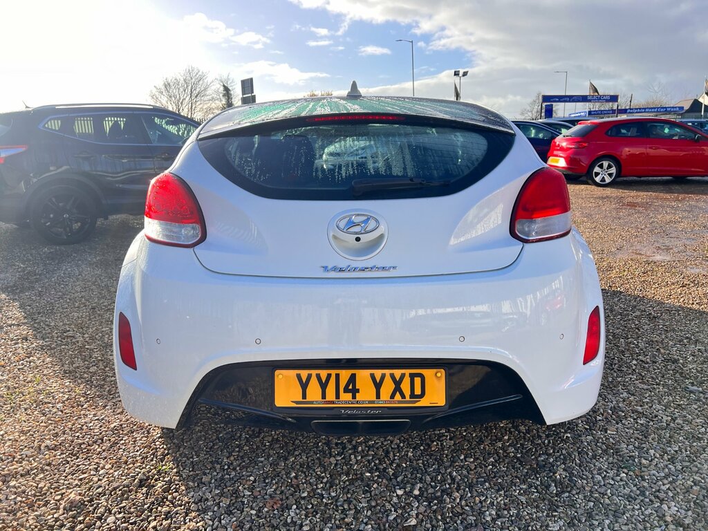 Hyundai Veloster 1.6 Gdi Se Hatchback Euro 5 140 White #6