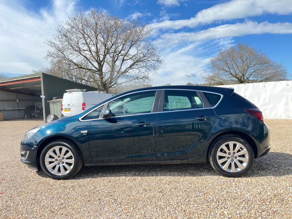 Vauxhall Astra 2.0 Cdti Ecoflex Elite Hatchback GM14YYP Green #5