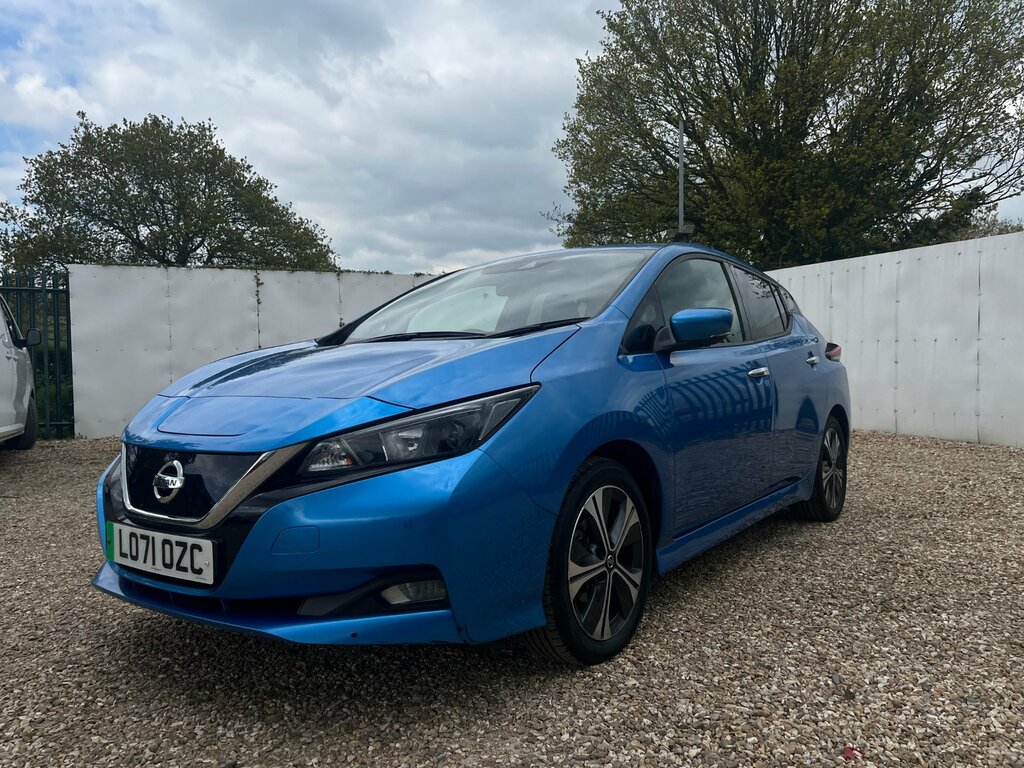 Nissan Leaf 40Kwh N-connecta Hatchback 150 LO71OZC Blue #4