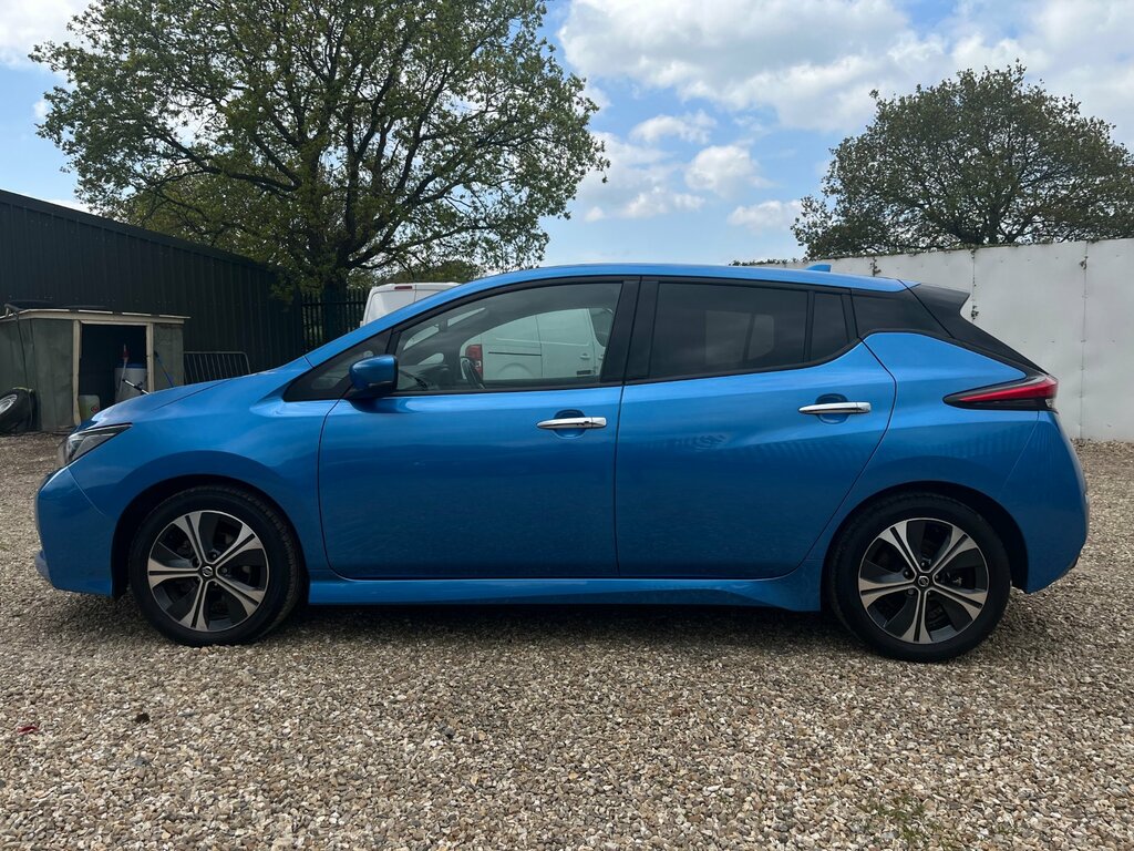 Nissan Leaf 40Kwh N-connecta Hatchback 150 LO71OZC Blue #5