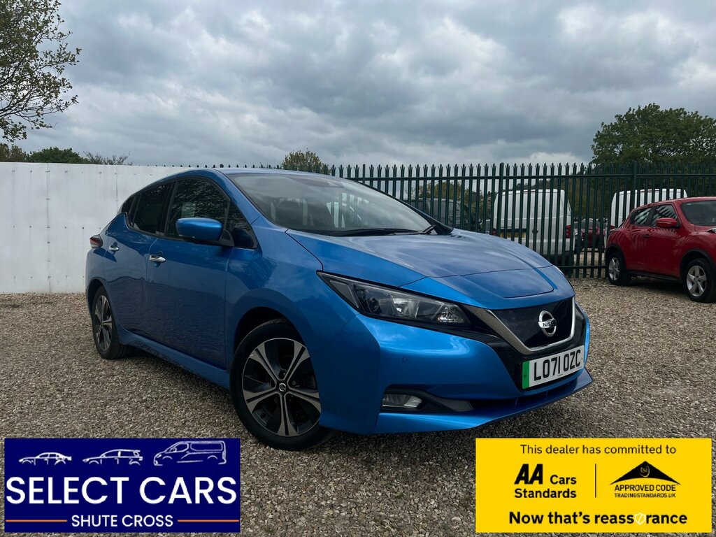 Nissan Leaf 40Kwh N-connecta Hatchback 150 Blue