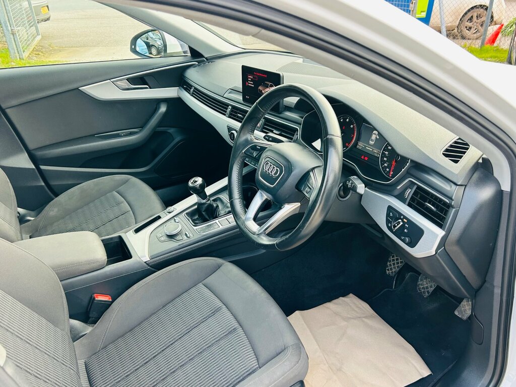 Audi A4 1.4 Tfsi Se Saloon Euro 6 Ss WK16SFZ White #3