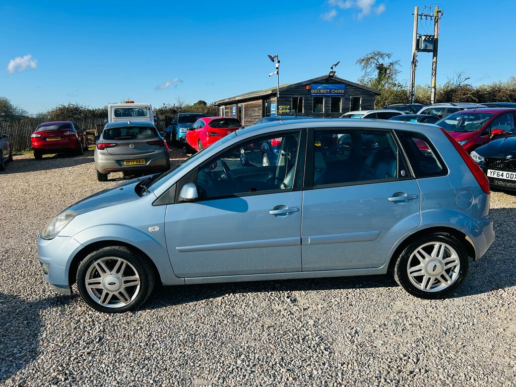 Ford Fiesta 1.6 Ghia Hatchback 153 Gkm, 99 Blue #4