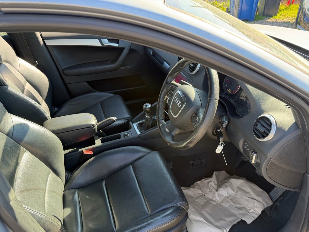 Audi A3 2.0 Tdi S Line Sportback Euro 5 YF11BNE Silver #3