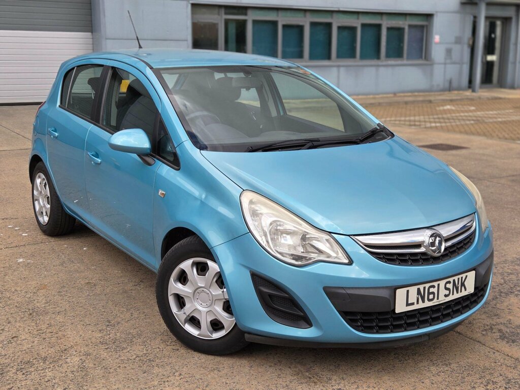 Vauxhall Corsa 1.4 16V Exclusiv Euro 5 Ac Blue