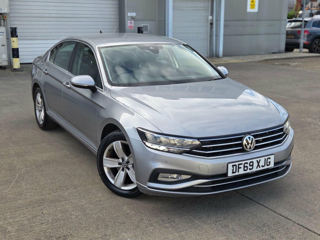 Volkswagen Passat 1.5 Tsi Evo Se Dsg Euro 6 Ss Silver
