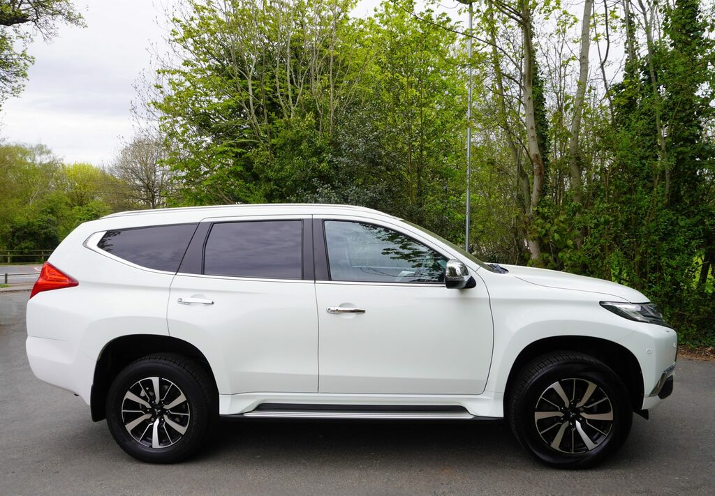 Mitsubishi Shogun Sport 2.4D 4 White #6