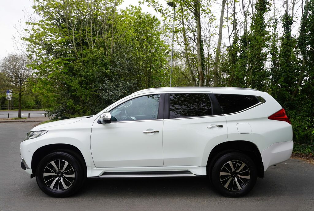 Mitsubishi Shogun Sport 2.4D 4 White #2