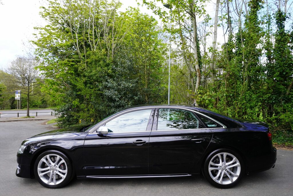 Audi S8 4.0 Tfsi V8 Black #2