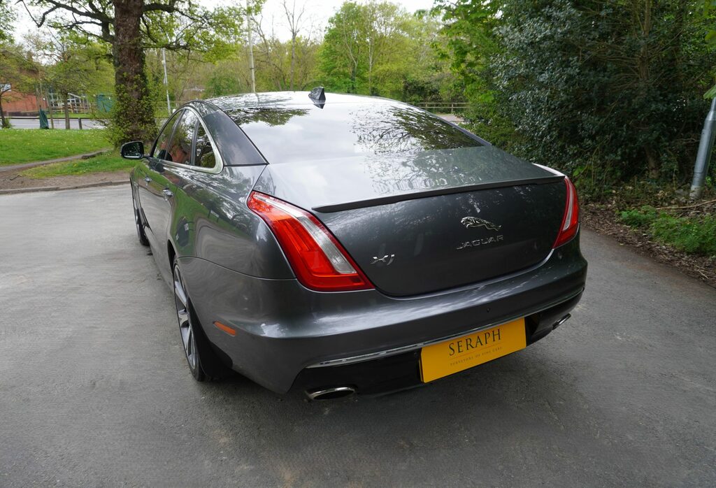 Jaguar XJ 3.0D V6 Portfolio Grey #3