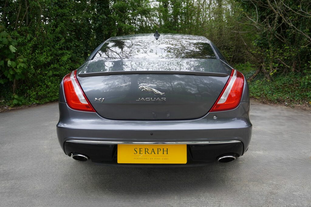 Jaguar XJ 3.0D V6 Portfolio Grey #4