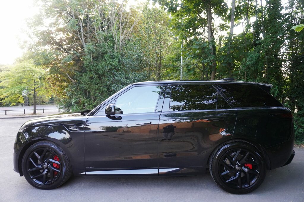 Land Rover Range Rover Sport 3.0 P400 Mhev  Black #2