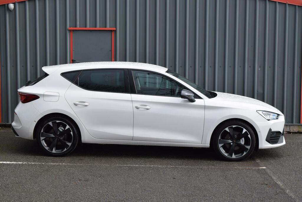 Cupra Leon 1.5 Tsi V1 YH24KLO White #2