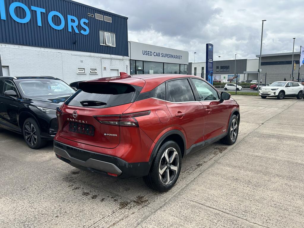 Nissan Qashqai 1.5 E-power N-connecta CVZ6558 Red #3