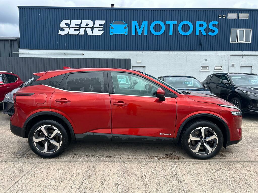 Nissan Qashqai 1.5 E-power N-connecta CVZ6558 Red #2