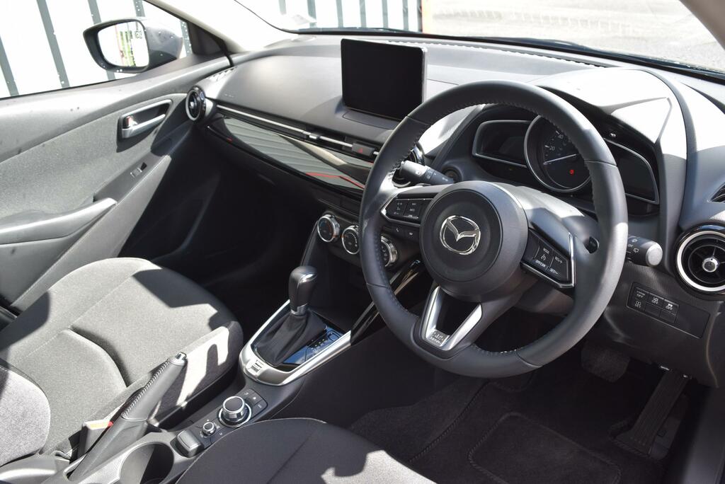 Mazda 2 1.5 Skyactiv G Exclusive-line KMZ9240 Grey #3