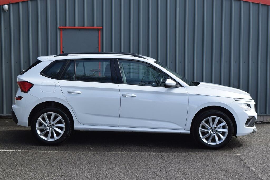 Skoda Kamiq 1.0 Tsi Se Edition IMZ7825 White #2