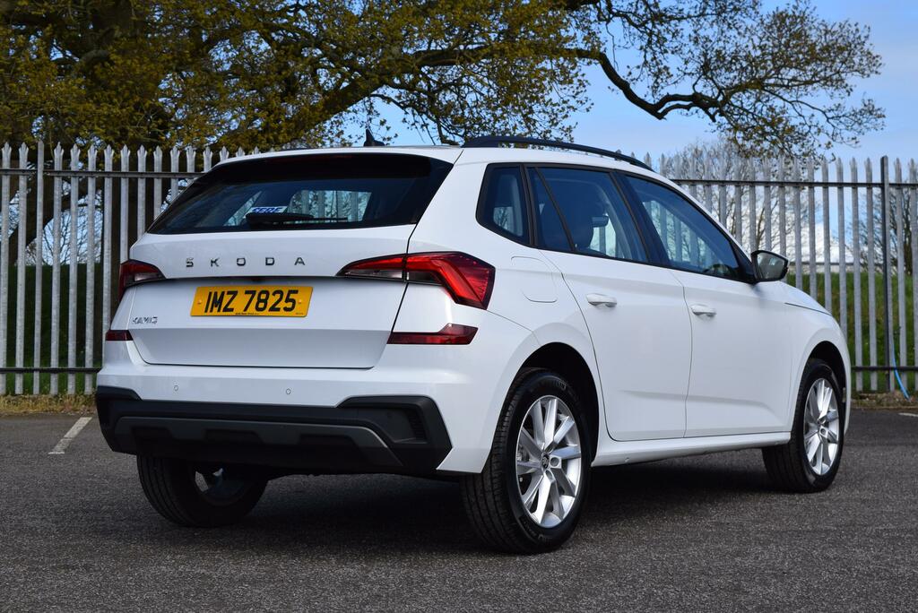 Skoda Kamiq 1.0 Tsi Se Edition IMZ7825 White #4