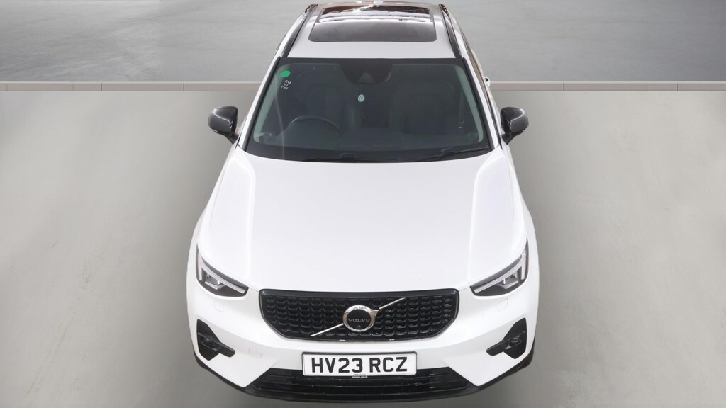 Volvo XC40 1.5 T5 Recharge Phev Ultimate Dark HV23RCZ White #3