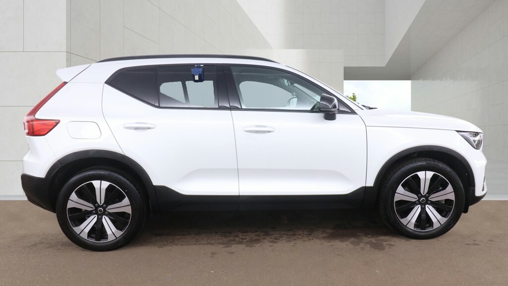Volvo XC40 1.5 T5 Recharge Phev Ultimate Dark HV23RCZ White #2