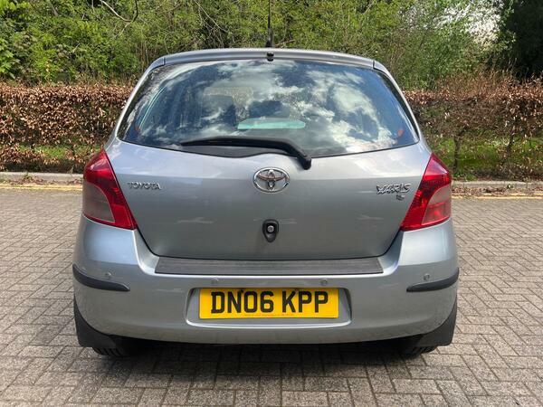 Toyota Yaris 1.3 T3 Multimode Silver #6